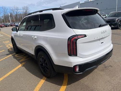 White 2024 Kia Telluride SX Prestige X-Pro