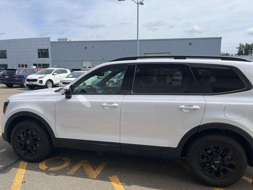 White 2024 Kia Telluride SX Prestige X-Pro