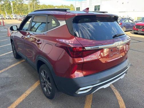 2023 Kia Seltos S