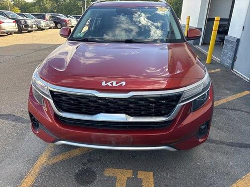 2023 Kia Seltos S