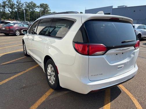 2019 Chrysler Pacifica Touring-L