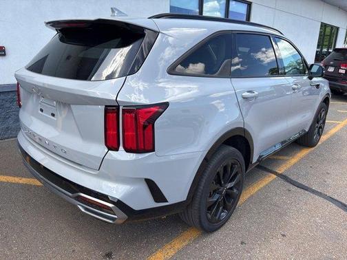 2022 Kia Sorento SX