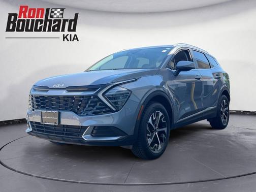 Silver 2024 Kia Sportage EX