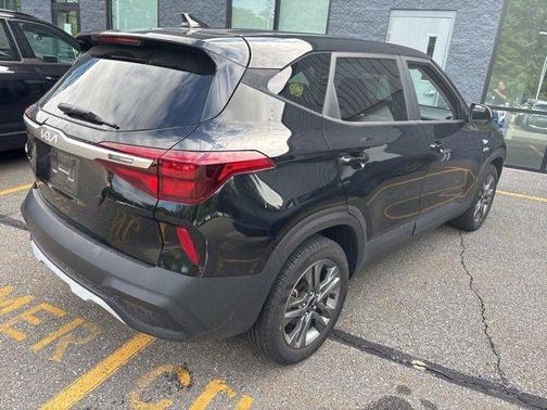 2023 Kia Seltos LX