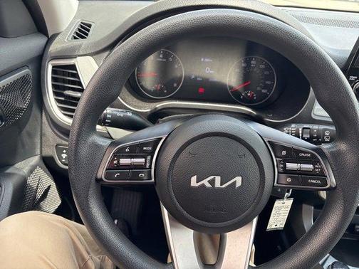 2023 Kia Seltos LX