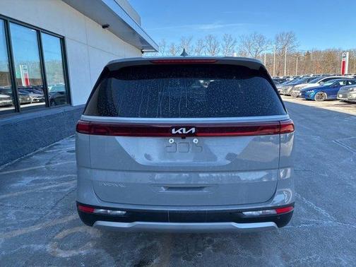 2023 Kia Carnival EX