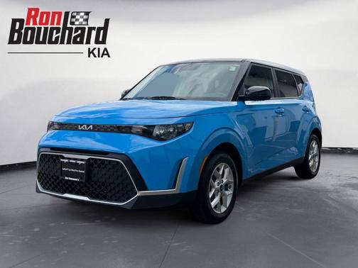 Blue 2023 Kia Soul S
