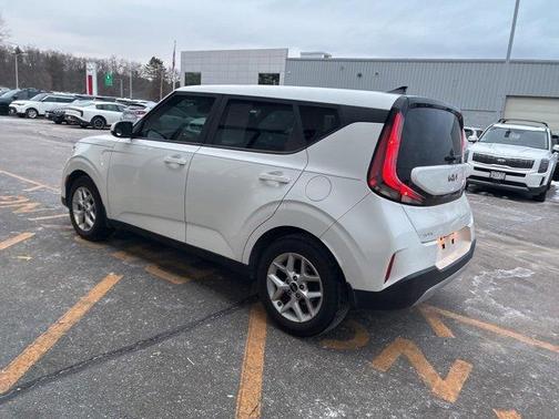 2023 Kia Soul LX