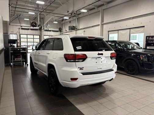 2017 Jeep Grand Cherokee Altitude