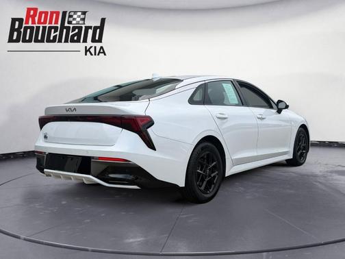 White 2025 Kia K5 LXS