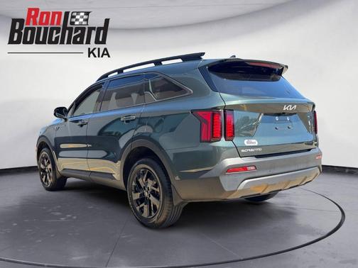 Green 2023 Kia Sorento X-Line S