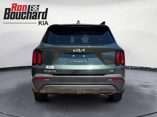 Green 2023 Kia Sorento X-Line S