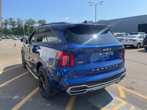 2022 Kia Sorento SX