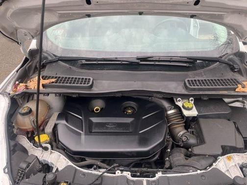 White 2017 Ford Escape Titanium