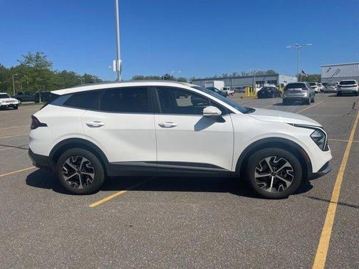 2023 Kia Sportage Hybrid EX