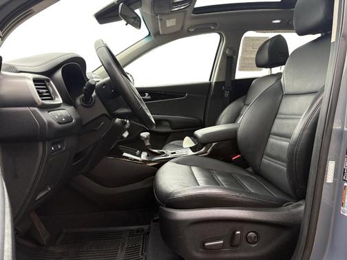 2020 Kia Sorento EX V6