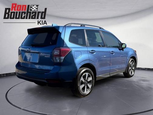 Quartz Blue Pearl 2017 Subaru Forester 2.5i Premium