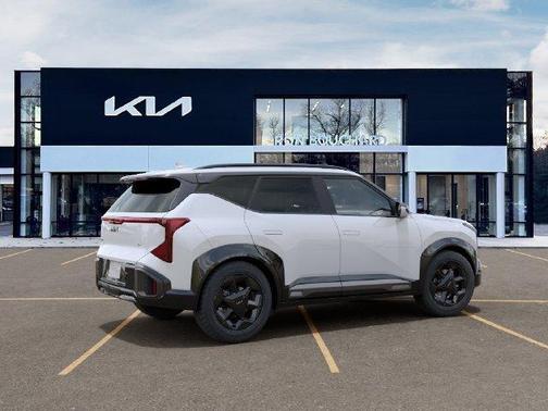 White 2027 Kia Seltos X-Line