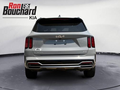 Gray 2023 Kia Sorento SX