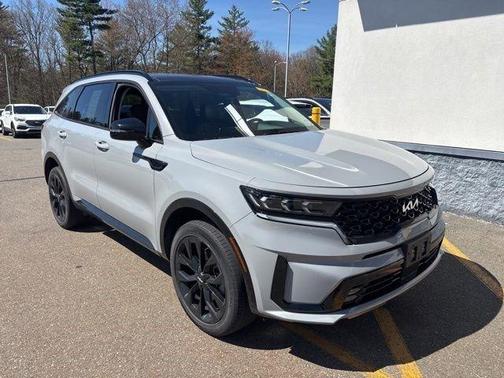 Gray 2023 Kia Sorento SX