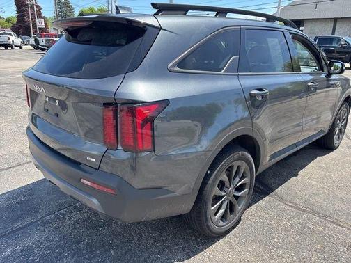 Gray 2023 Kia Sorento X-Line EX