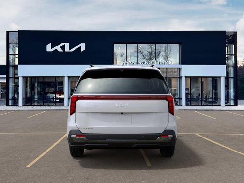 2025 Kia Carnival SX