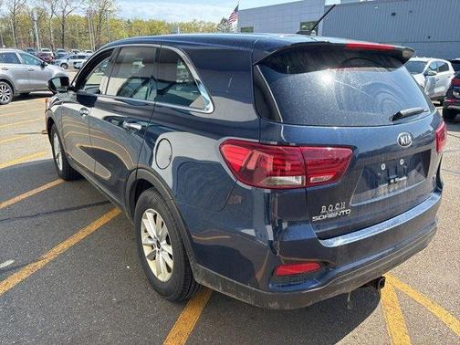 2019 Kia Sorento LX V6