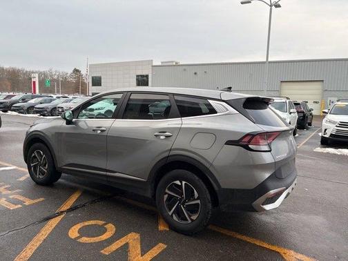 2023 Kia Sportage Hybrid LX