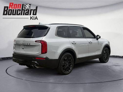 Gray 2022 Kia Telluride SX
