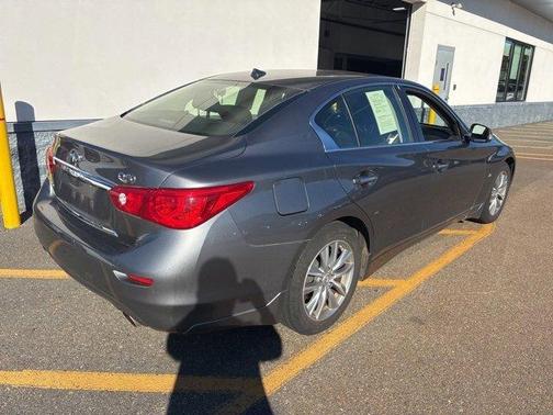 2015 INFINITI Q50 Premium