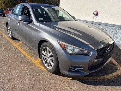 2015 INFINITI Q50 Premium