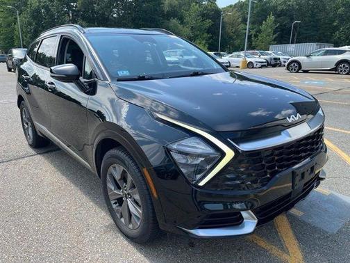 Black 2023 Kia Sportage SX