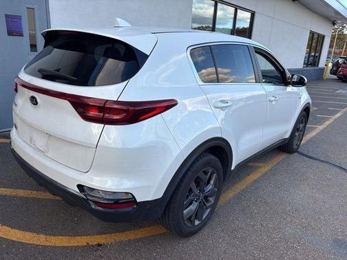 2022 Kia Sportage LX