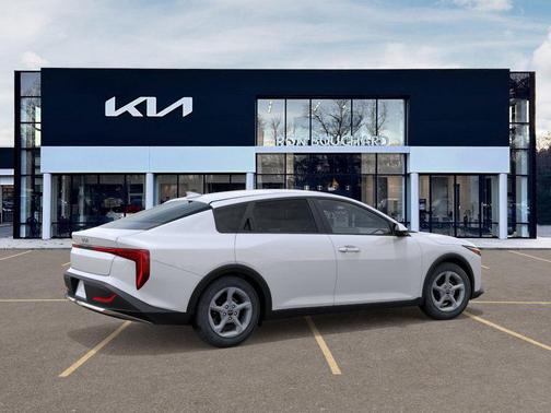 2025 Kia K4
