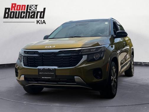 Green 2024 Kia Seltos S