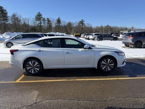 2020 Nissan Altima 2.5 SV