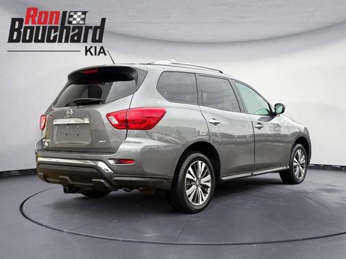 2017 Nissan Pathfinder S