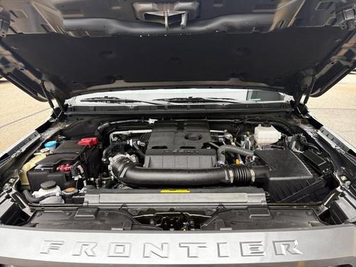 2024 Nissan Frontier SV