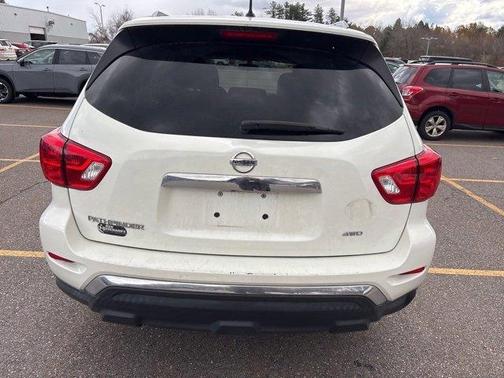 2018 Nissan Pathfinder S