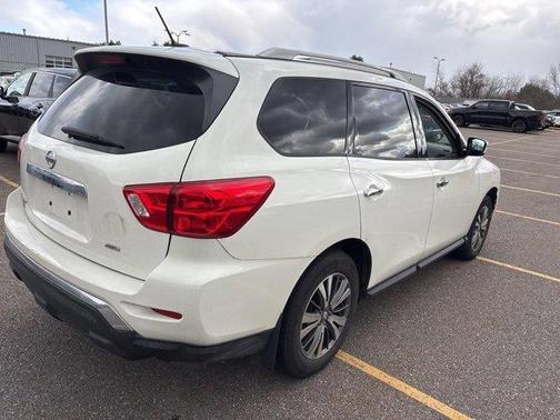 2018 Nissan Pathfinder S