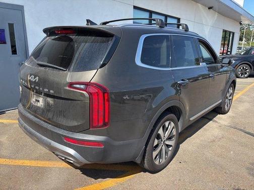 2022 Kia Telluride S