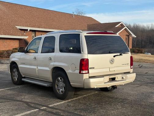2006 Cadillac Escalade Base