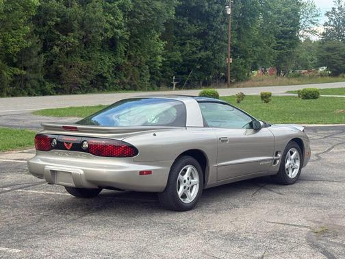 Bright Silver Metallic 2000 Pontiac Firebird Coupe 2D