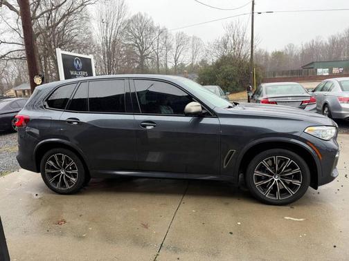 2020 BMW X5 M50i