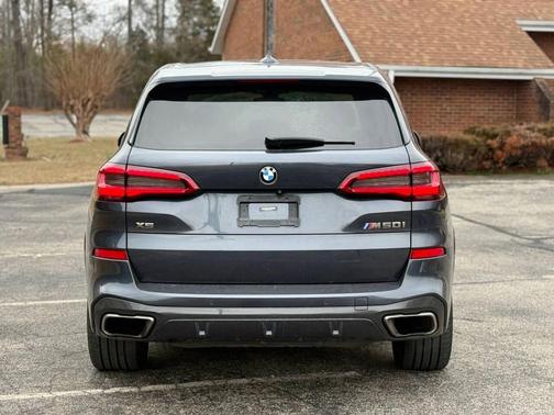 2020 BMW X5 M50i