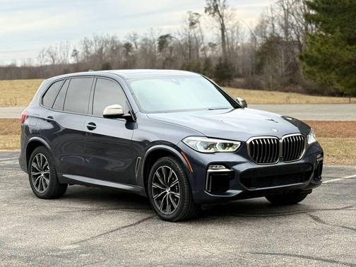 2020 BMW X5 M50i
