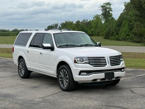 2016 Lincoln Navigator Select