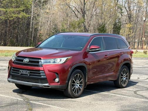 2017 Toyota Highlander SE