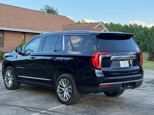 Midnight Blue Metallic 2022 GMC Yukon Denali