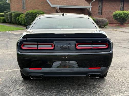 2016 Dodge Challenger R/T Scat Pack